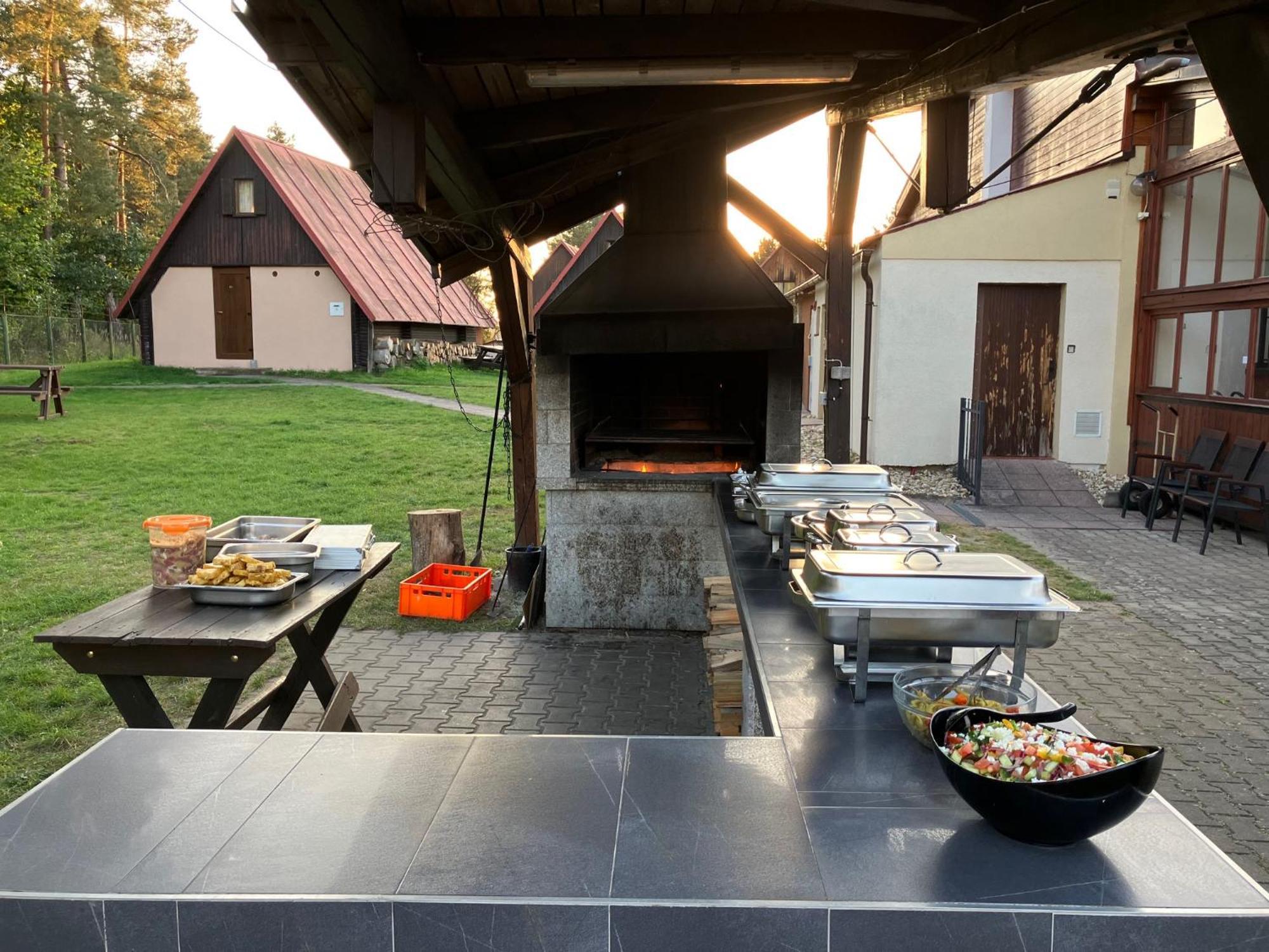 Raj Sportovni A Rekreacni Resort Branzez Kněžmost エクステリア 写真