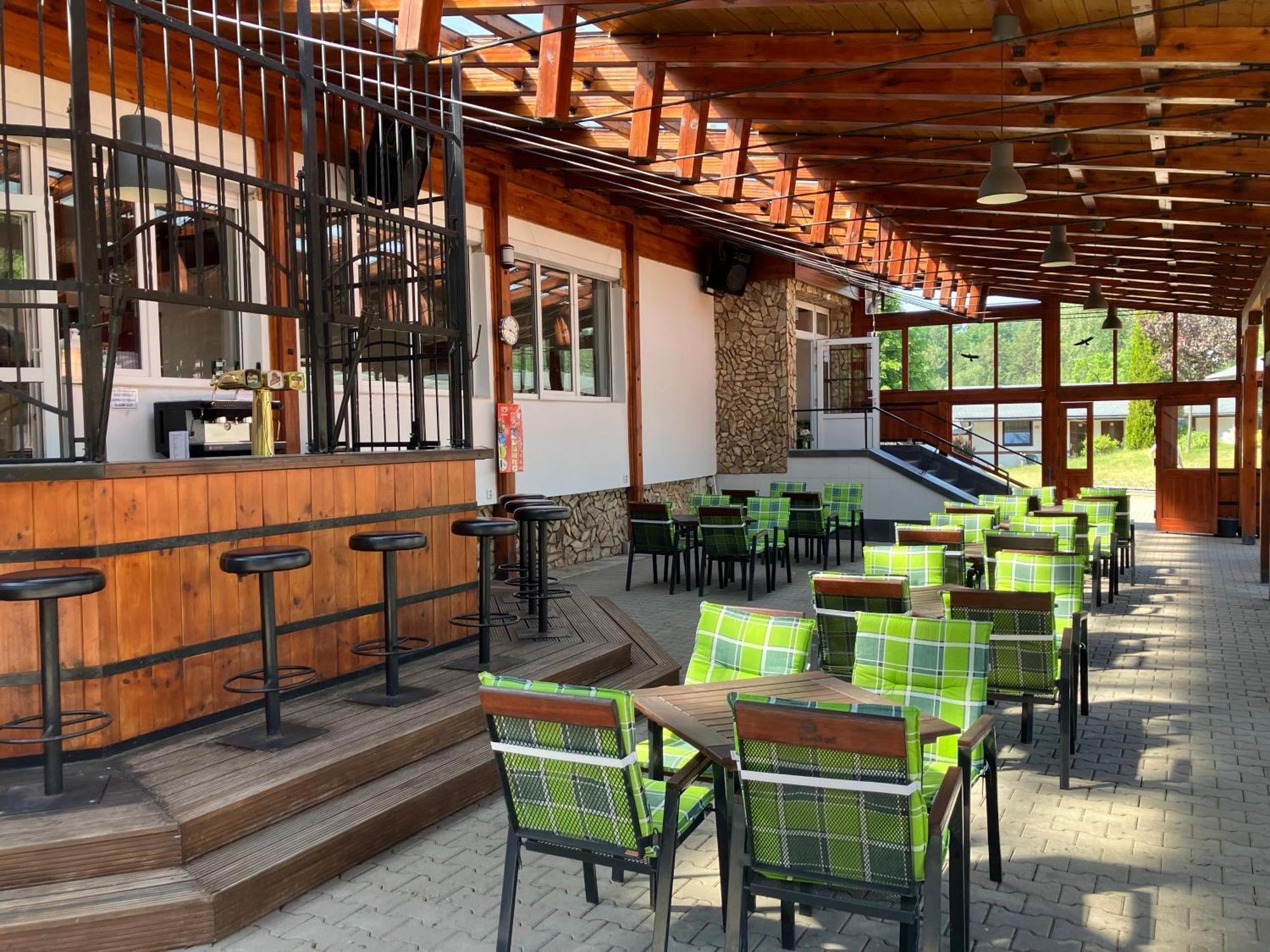 Raj Sportovni A Rekreacni Resort Branzez Kněžmost エクステリア 写真