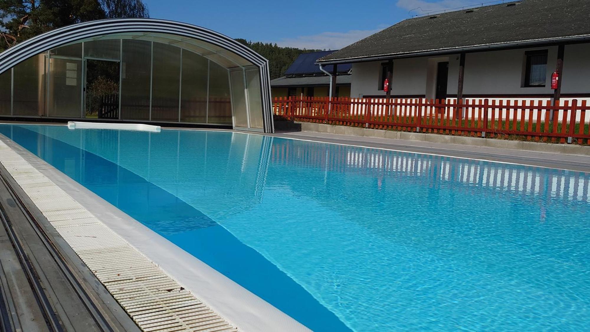 Raj Sportovni A Rekreacni Resort Branzez Kněžmost エクステリア 写真
