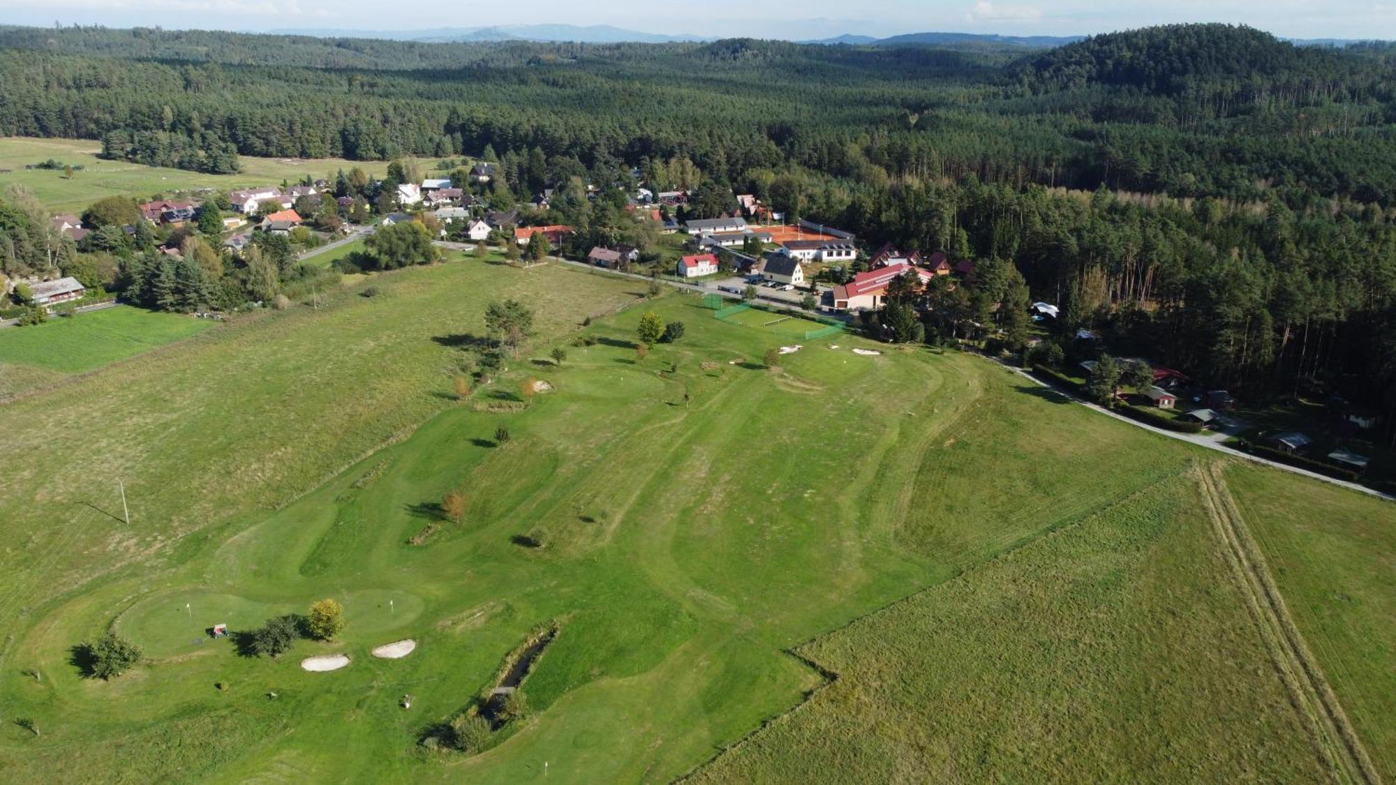 Raj Sportovni A Rekreacni Resort Branzez Kněžmost エクステリア 写真