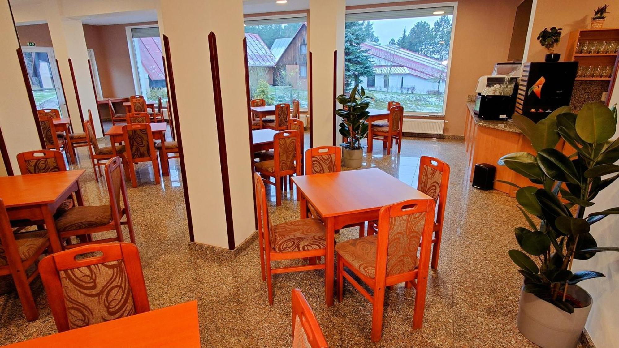 Raj Sportovni A Rekreacni Resort Branzez Kněžmost エクステリア 写真