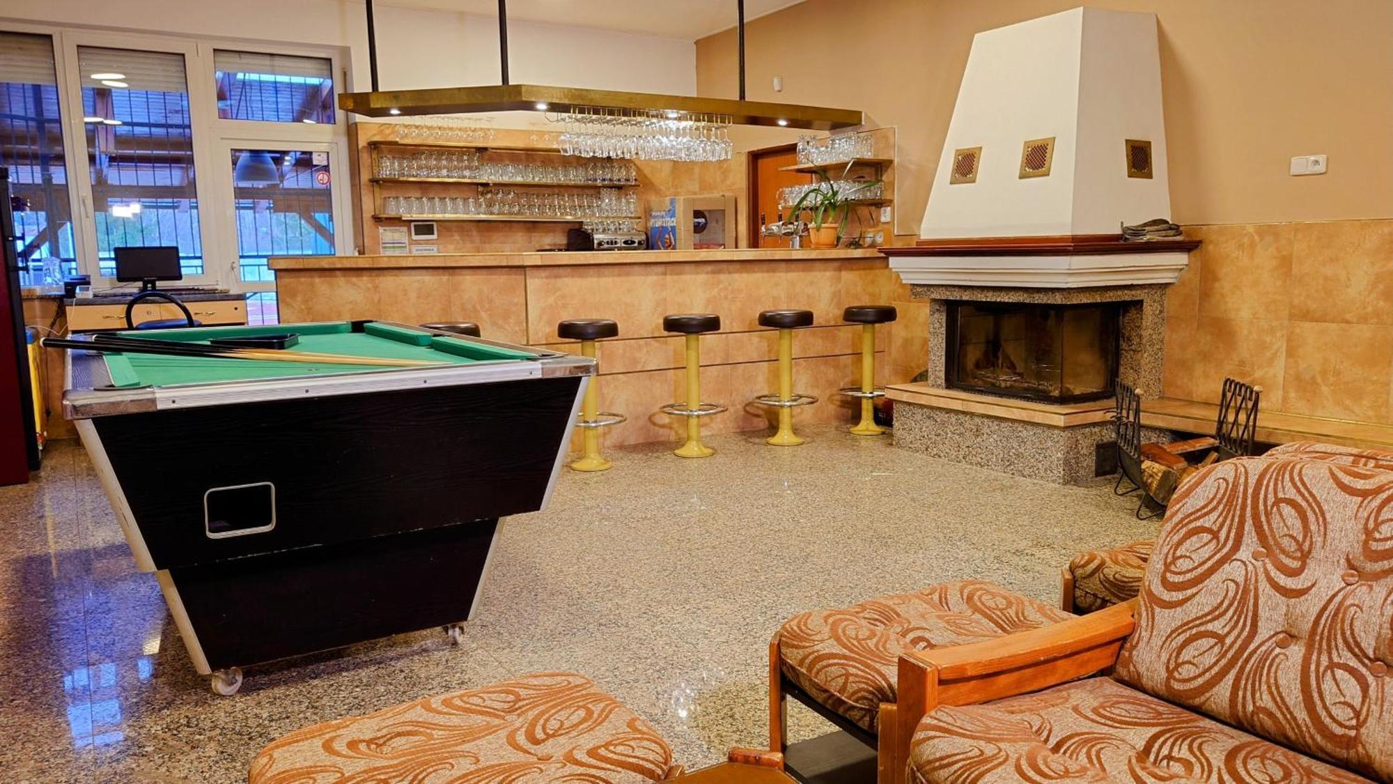 Raj Sportovni A Rekreacni Resort Branzez Kněžmost エクステリア 写真